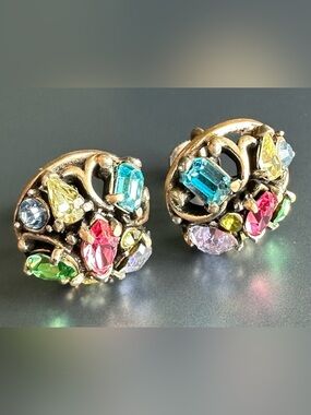 Vintage 1953 Hollycraft Gold Tone Rhinestone Pastel Screwback Earrings